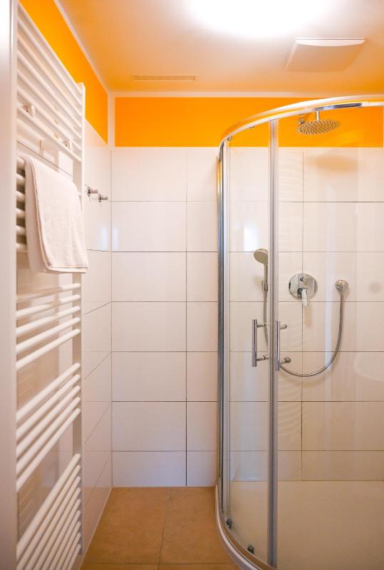 2 Bedroom Apartment with Terrace near Naschmarkt Metro U4 - image 13