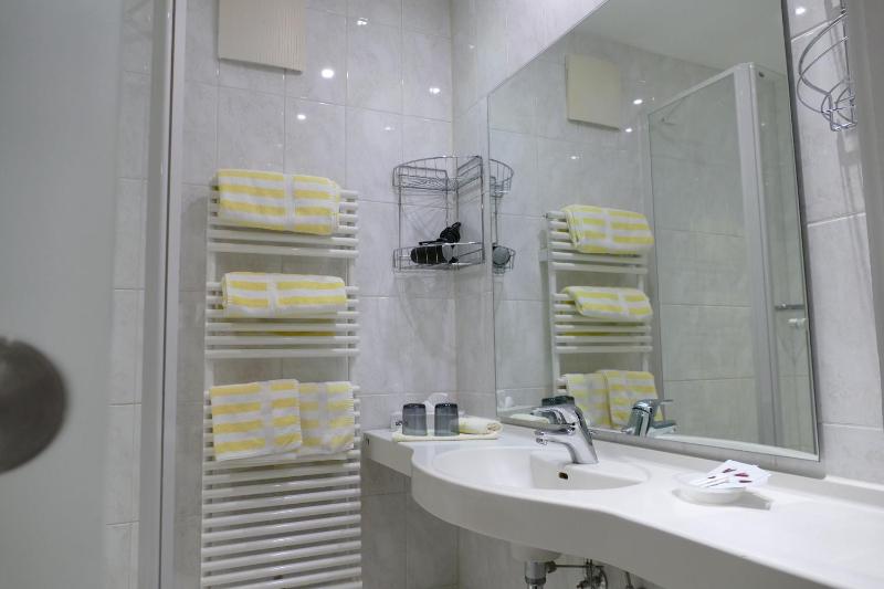 Superior Double Room image 2