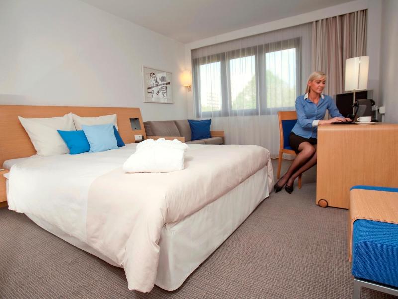 Standard Double Room image 1