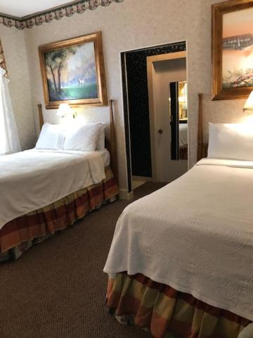 Cottage 201-A image 2