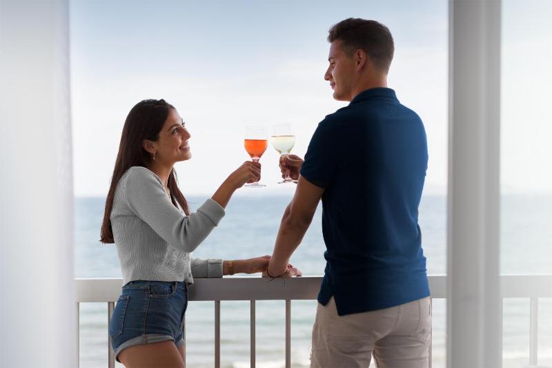 Deluxe Double or Twin Room with Sea View image 2