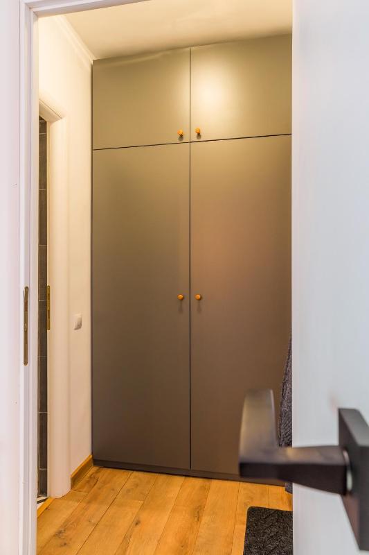 One-Bedroom Apartment image 3