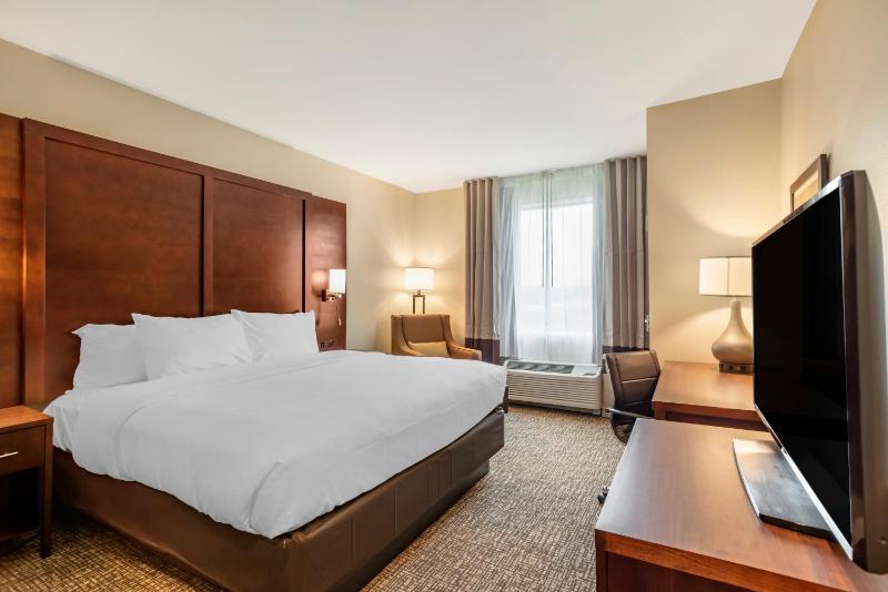 King Room - Accessible/Non-Smoking image 2