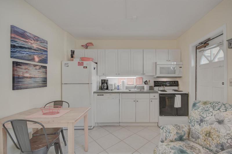 Five Palms Vacation Rentals- Daily - Weekly - Monthly - image 41