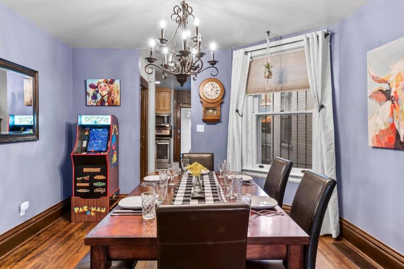 Three-Bedroom Apartment image 1