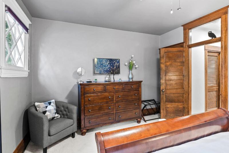Three-Bedroom Apartment image 2