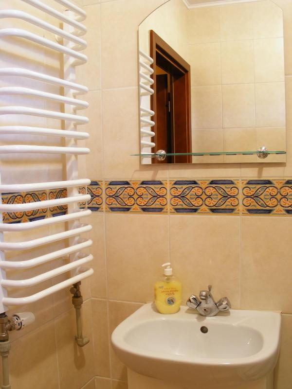 Double Room with Private Bathroom image 4