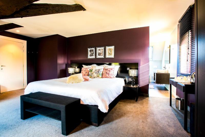 Double Room with Garden View image 2