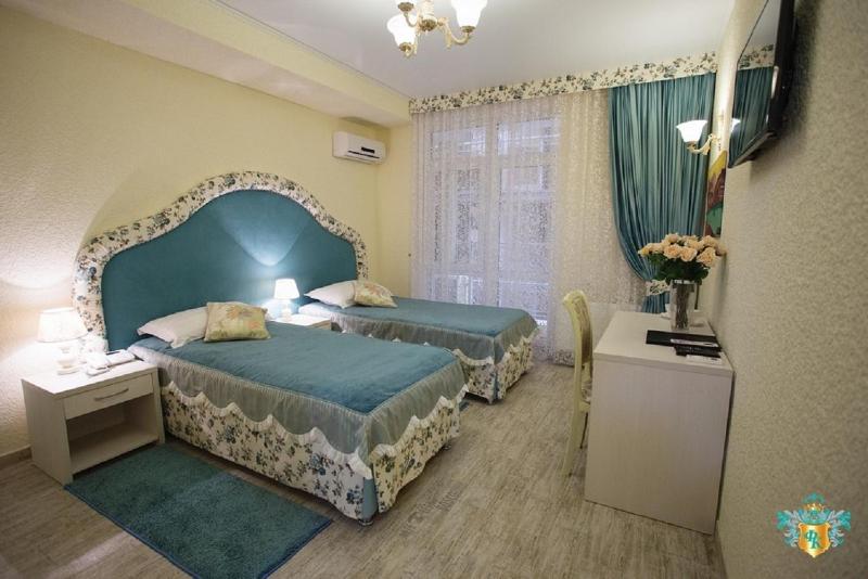 Double or Twin Room with Balcony image 3