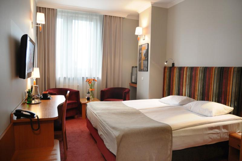 Double Room image 2
