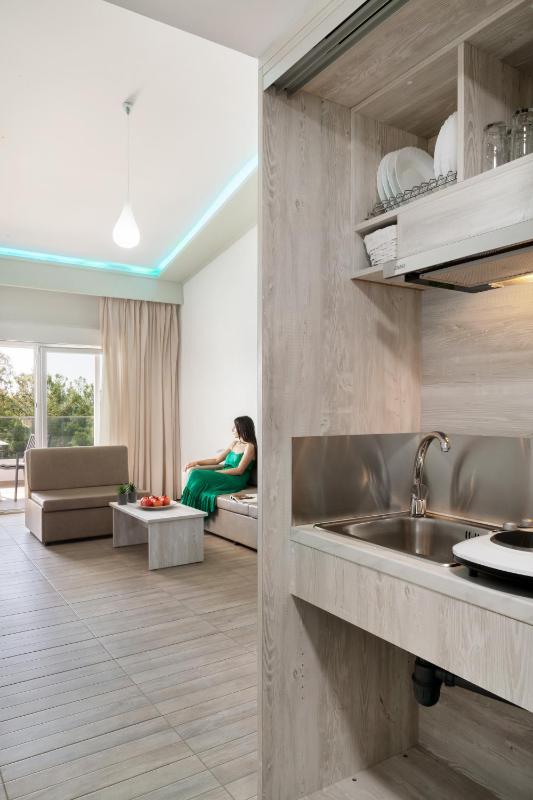 Executive Suite image 3