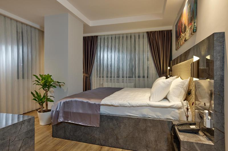 Double Room image 2