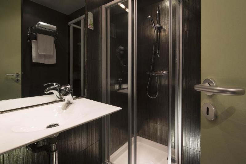Charming Double Room image 4