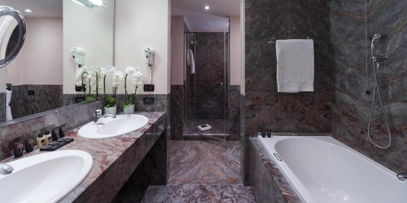 Suite image 2