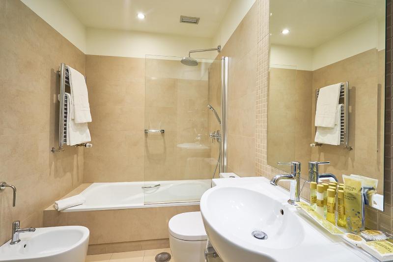 Romantic Offer - Double Room image 3
