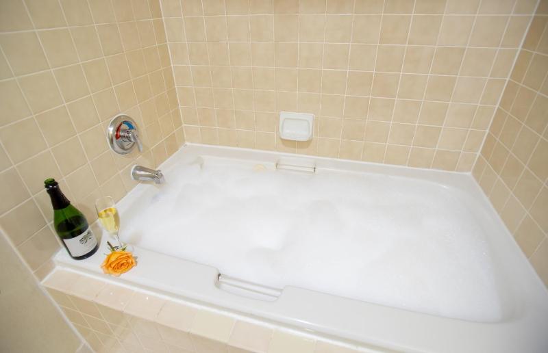 Executive Suite image 4