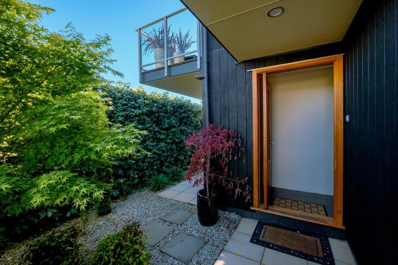 Kings View - Wanaka Holiday Home - image 11