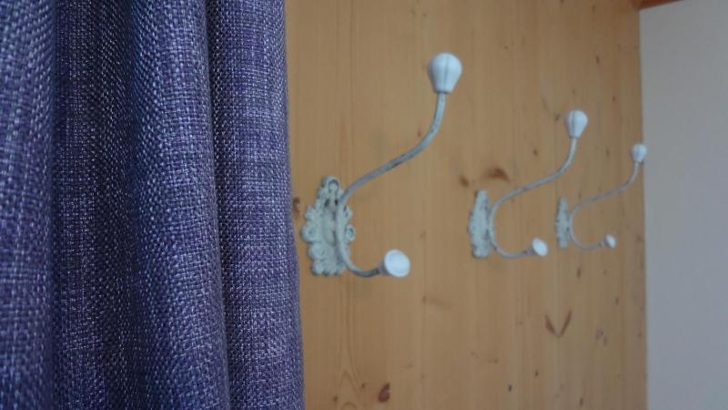 Single Room image 2