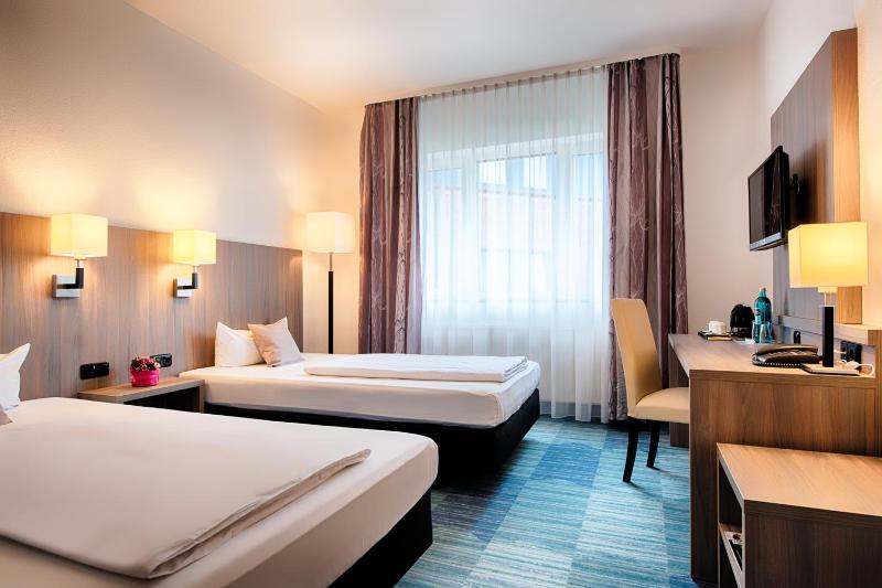 Superior Double Room image 3