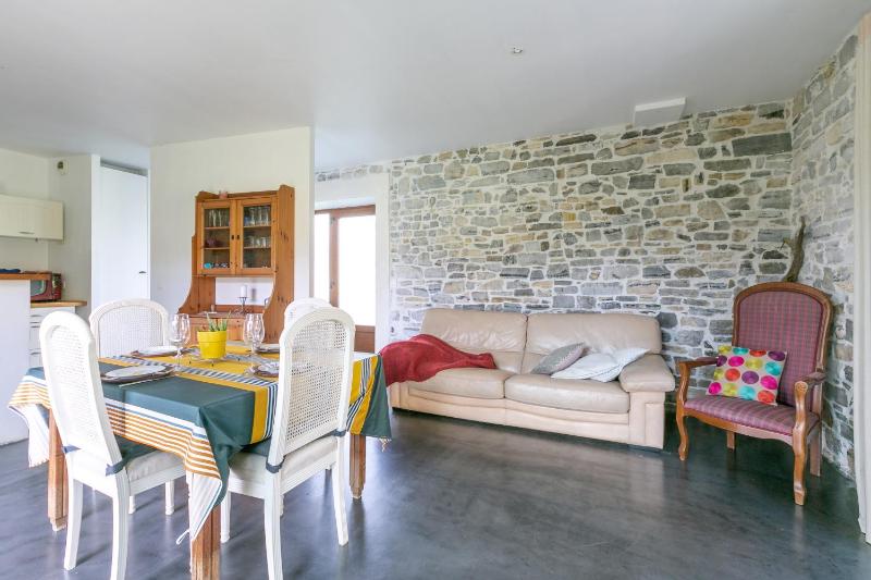 Two-Bedroom House image 3