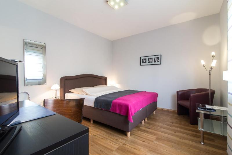 Economy Double or Twin Room image 1