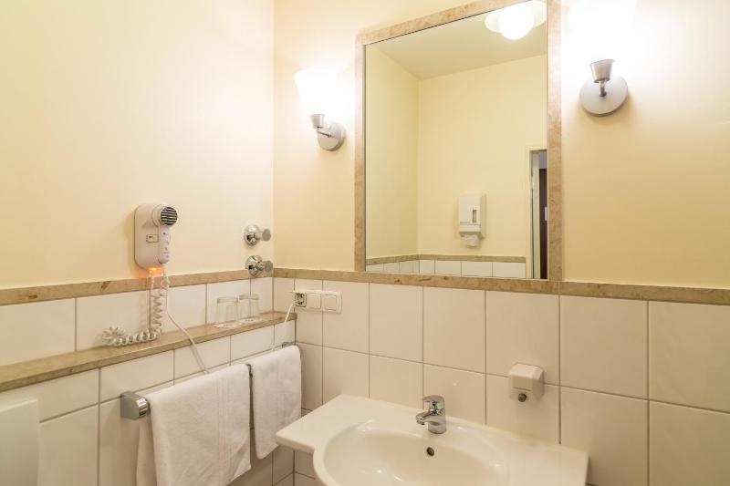 Triple Room image 3