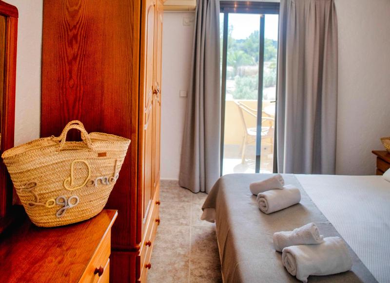 Double Room with Garden View image 4