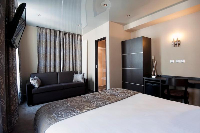 Superior Quadruple Room image 2