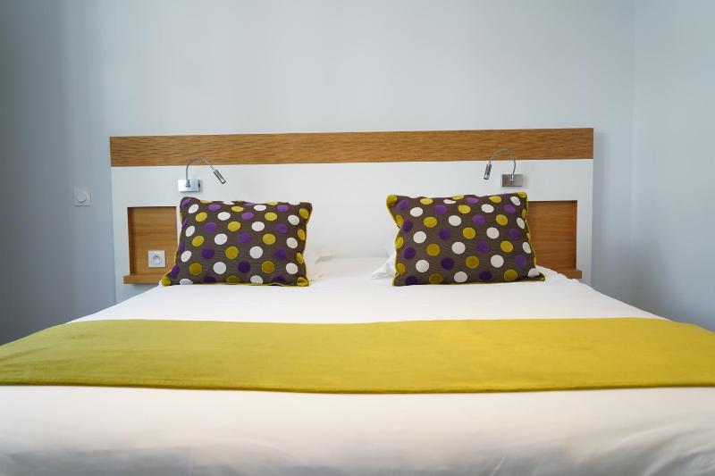 Double Room with Kitchenette image 4