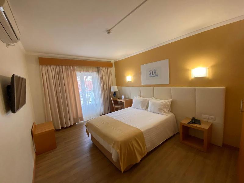 Single Room image 3