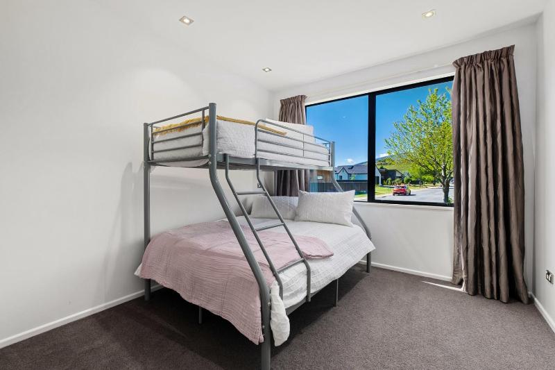 Roys Bay Lodge - Wanaka Holiday Home - image 33