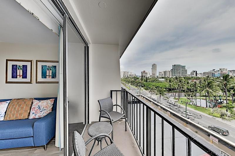 Studio Apartment image 2