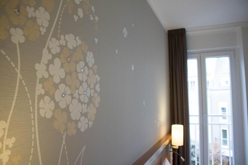 Double Room image 3