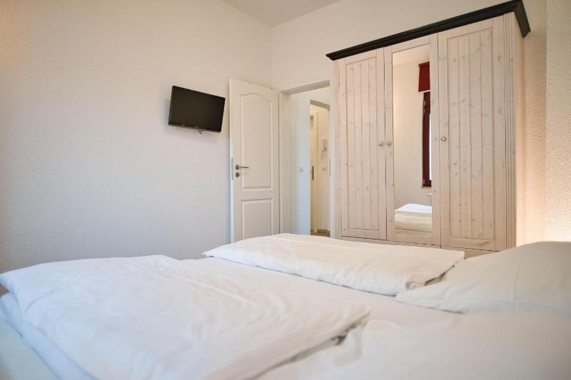 One-Bedroom Apartment with Balcony image 4