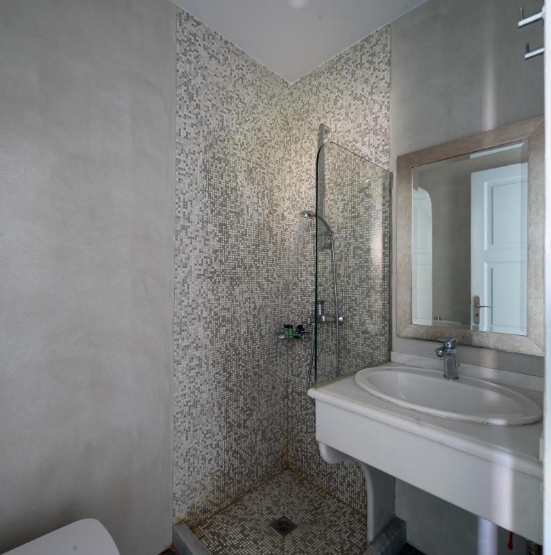 Double Room with Balcony and Sea View image 2