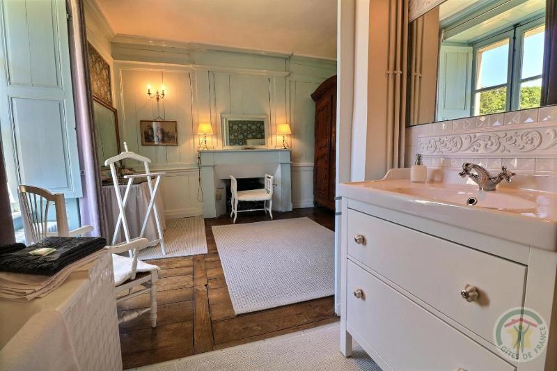 Suite image 2