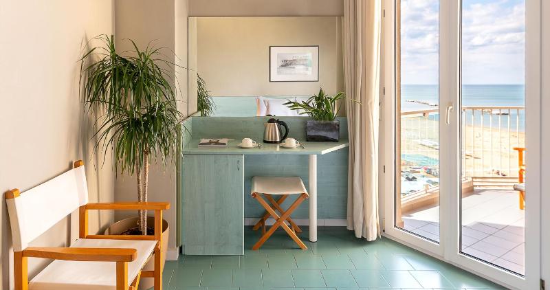 Comfort Sea View image 4