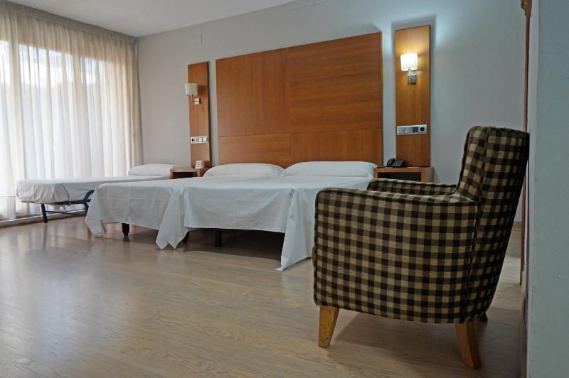 Triple Room image 4