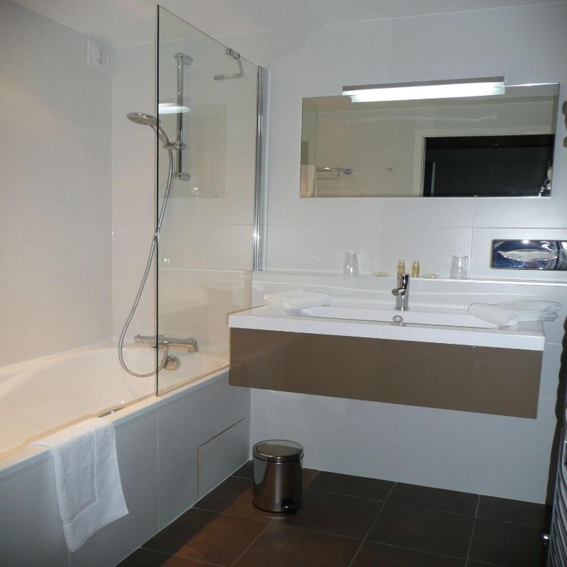 Superior Double Room image 4