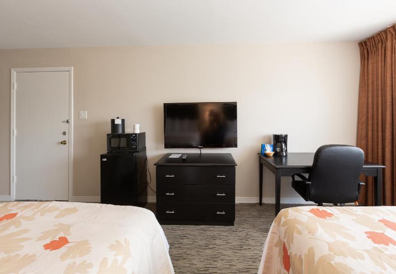 Double Room with Two Double Beds - Non-Smoking image 3