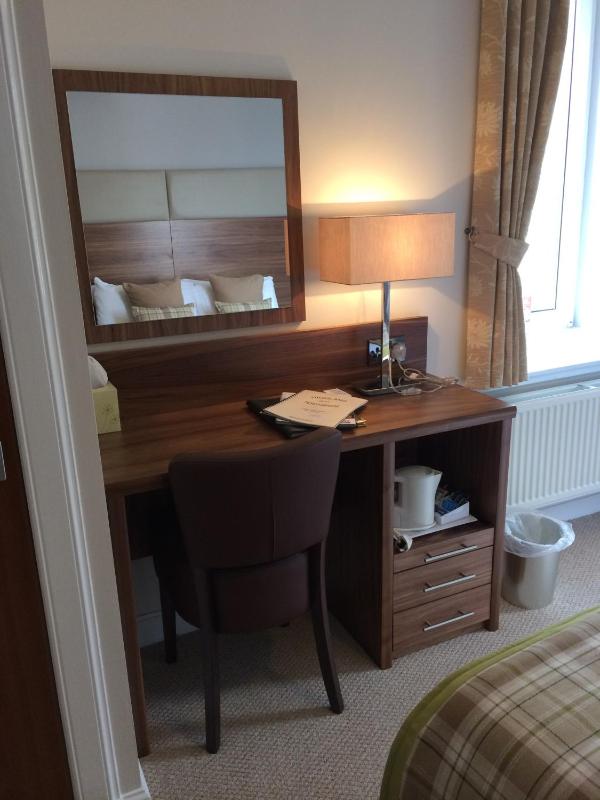 Triple Room with Bathroom image 4