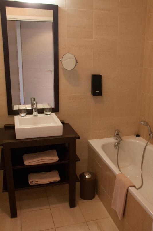 Deluxe Double Room image 4