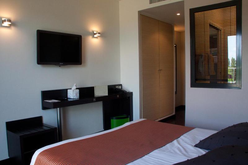 Deluxe Double Room image 3