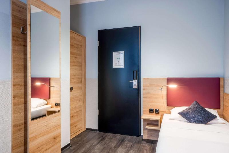 Hotel Ocean Pearl Frankfurt Central Station - image 16