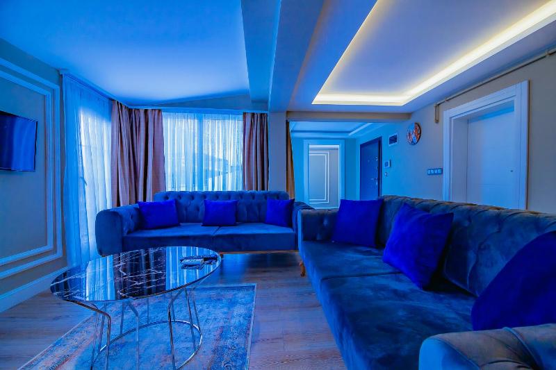 Penthouse Apartment image 4