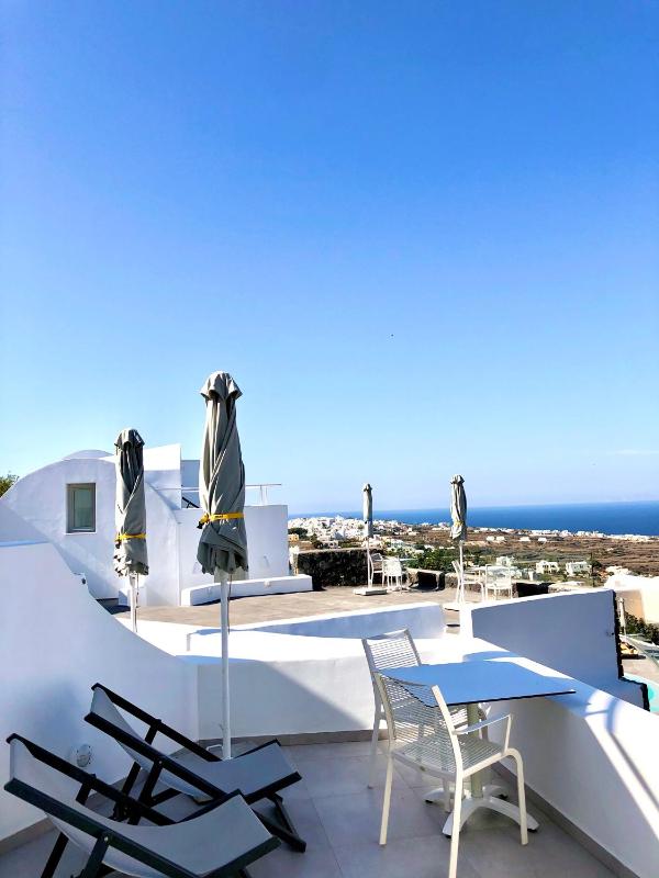 Aperanto Suites - image 3