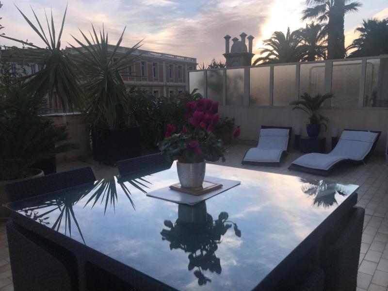 Appartement Terrasse dans Palace Centre ville Images