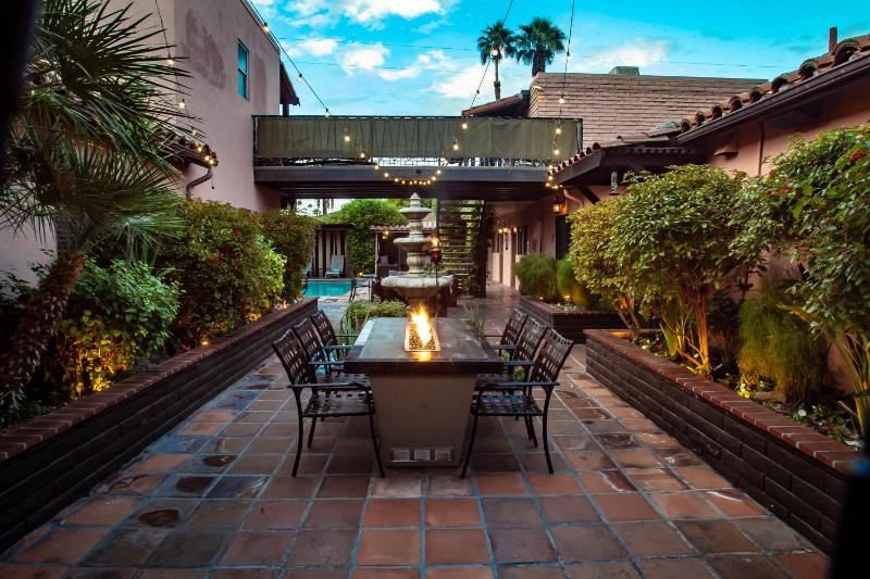 Hotel California - A Town & Desert Boutique Hotel - image 2