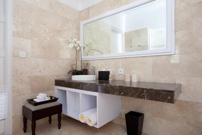 The Colony Hotel Bali - image 5
