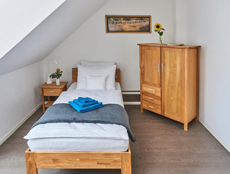 Single Room image 2